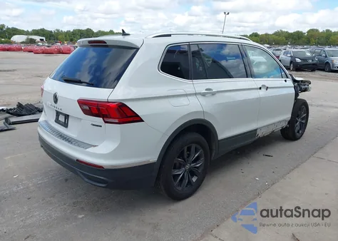 2022 Volkswagen Tiguan 2.0T Se из США, поврежденный, VIN 3VV2B7AX8NM034006